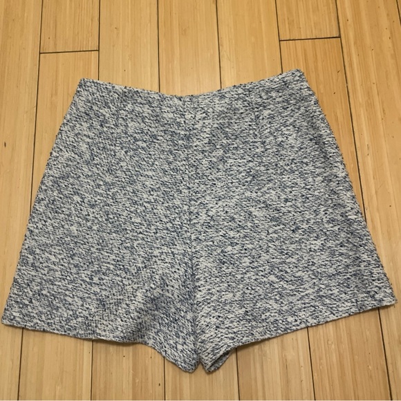 Zara High Rise 6 Button Blue & White Short Size Medium - Picture 6 of 7